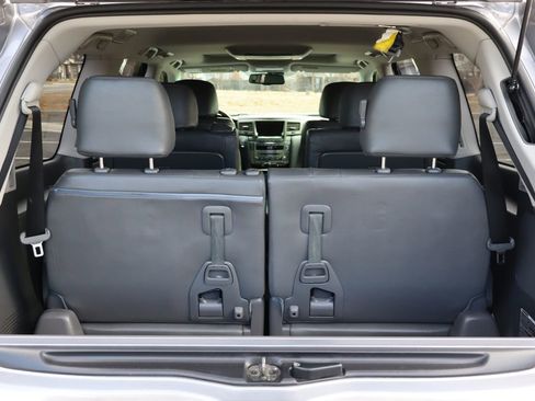 Used 2010 Lexus LX 570 4WD image 14