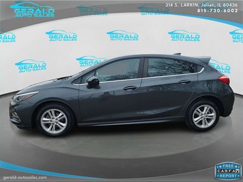 Used 2017 Chevrolet Cruze LT w/ RS Package image 3