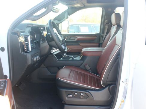 New 2026 GMC Sierra 2500 Denali Ultimate image 14