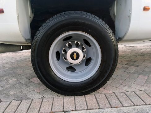 Used 2017 Chevrolet Silverado 3500 W/T image 44