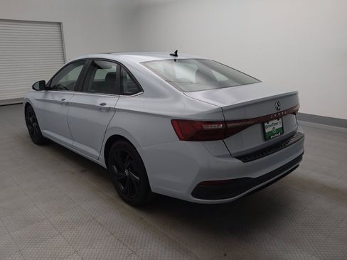 Used 2025 Volkswagen Jetta SE w/ Sunroof Package FWD image 5