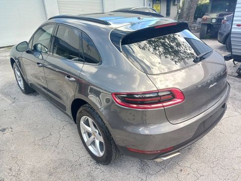 Used 2017 Porsche Macan AWD/4WD image 9