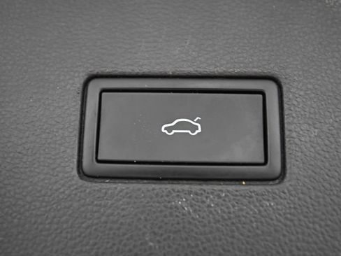 Used 2021 Volkswagen Atlas SEL Premium AWD/4WD image 24