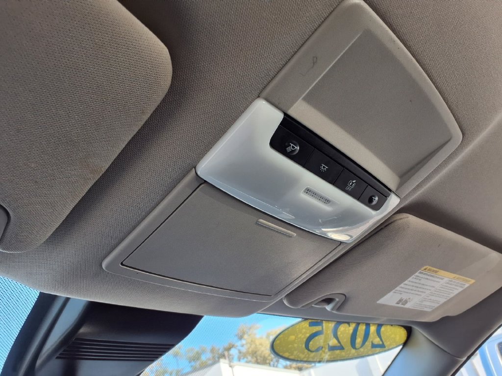 Used 2025 Nissan Altima 2.5 SV FWD image 17
