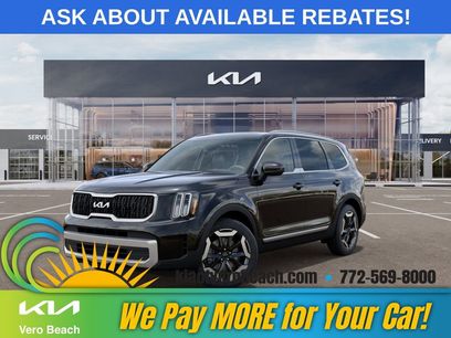 New 2025 Kia Telluride EX w/ EX Captain's Chair Package