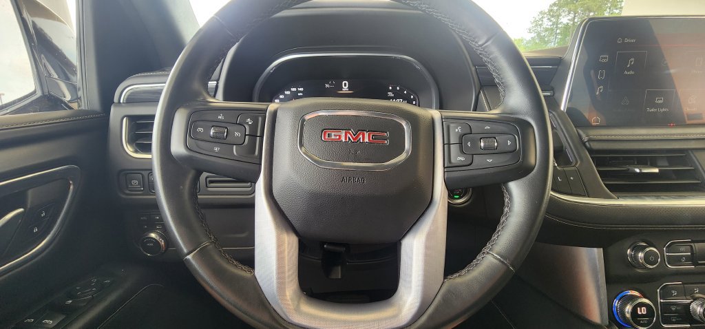 Used 2023 GMC Yukon SLT AWD/4WD image 33