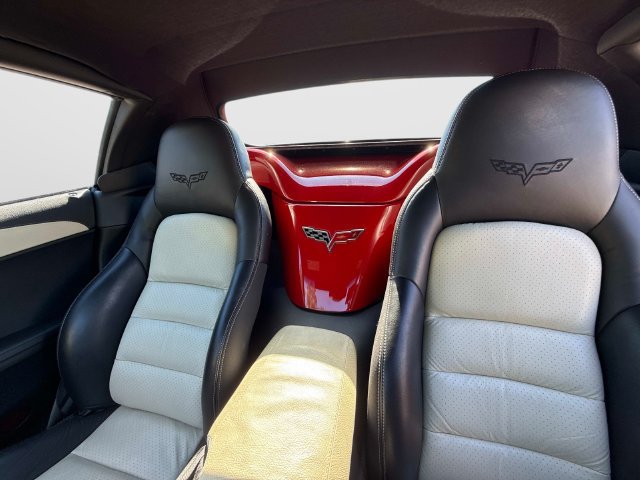 Used 2008 Chevrolet Corvette Convertible w/ Preferred Equipment Group RWD image 29