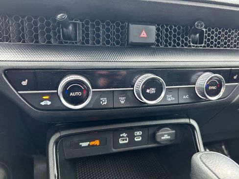 Used 2023 Honda CR-V EX image 32