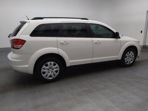 Used 2016 Dodge Journey SE w/ Flexible Seating Group image 10