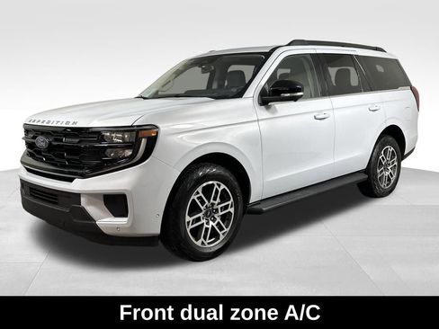 Used 2025 Ford Expedition Active image 6