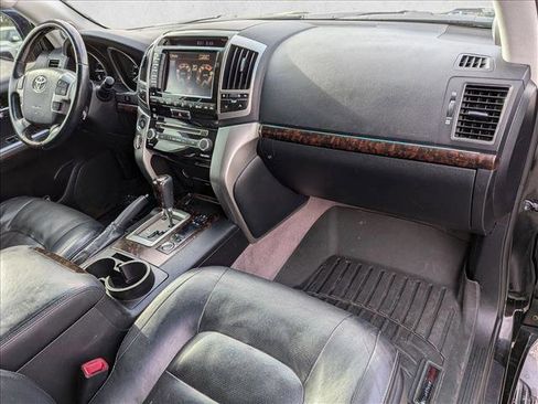Used 2014 Toyota Land Cruiser AWD/4WD image 23