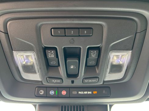 Used 2024 Chevrolet Silverado 2500 High Country w/ High Country Premium Package AWD/4WD image 37