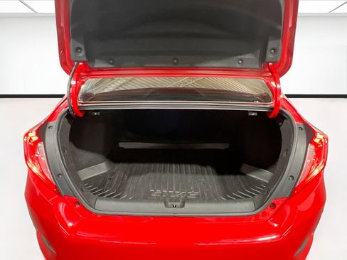 Used 2018 Honda Civic EX-L image 17
