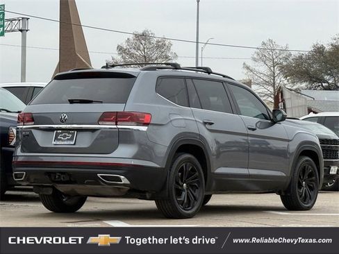 Used 2022 Volkswagen Atlas SE image 6