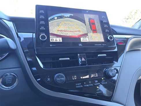 Certified 2021 Toyota Camry XLE w/ Navigation Package image 32