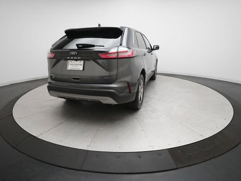 Used 2024 Ford Edge SEL w/ Convenience Package image 13