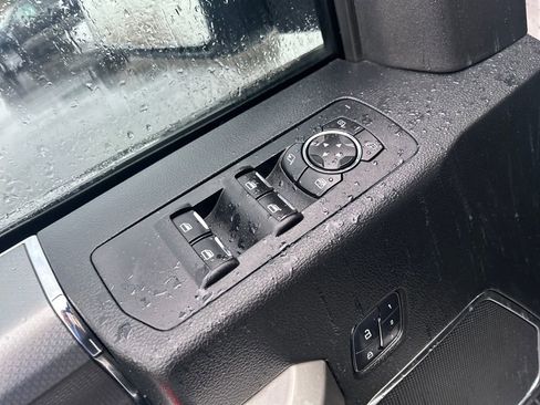 Used 2015 Ford F150 Lariat w/ Equipment Group 502A Luxury image 18