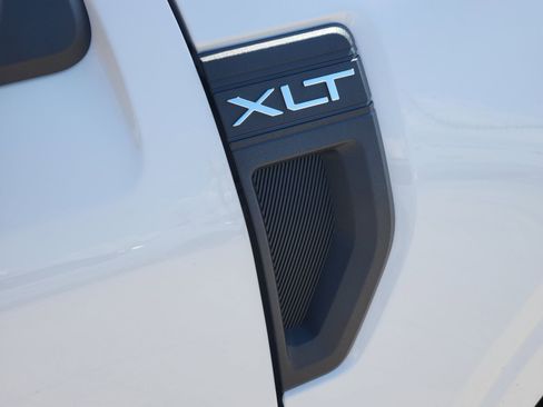 New 2025 Ford Maverick XLT w/ Equipment Group 302A image 10