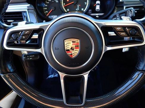 Used 2017 Porsche Macan Turbo image 20
