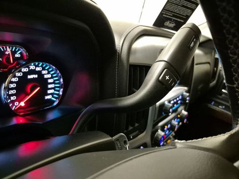 Used 2018 GMC Sierra 1500 SLT w/ Texas SLT Premium Package image 16