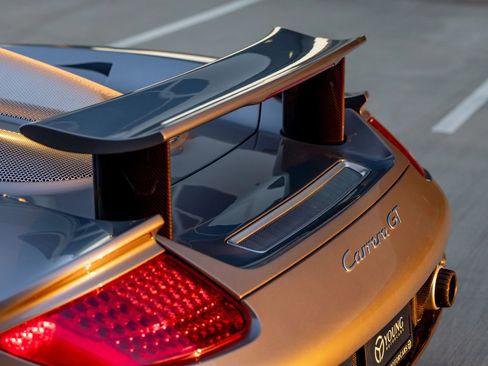 Used 2004 Porsche Carrera GT image 34