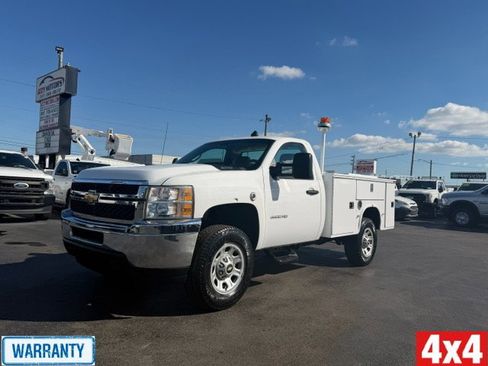 Used 2013 Chevrolet Silverado 3500 W/T image 1