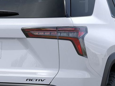 New 2026 Chevrolet Equinox ACTIV w/ Convenience Package III FWD image 11