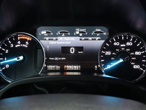 Used 2017 Ford F250 Lariat w/ Lariat Value Package image 33