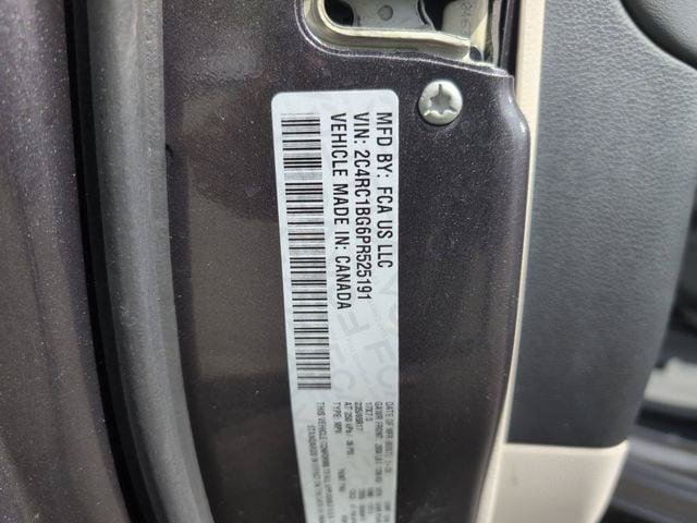 Certified 2023 Chrysler Pacifica Touring-L FWD image 25
