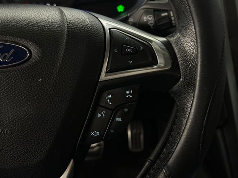 Used 2017 Ford Fusion Titanium image 28