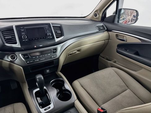 Certified 2017 Honda Ridgeline RTS image 21