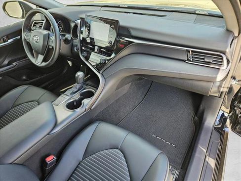 Used 2023 Toyota Camry SE w/ Convenience Package image 21