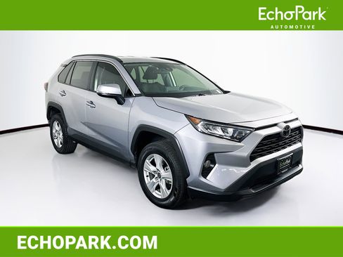 Used 2021 Toyota RAV4 XLE image 1