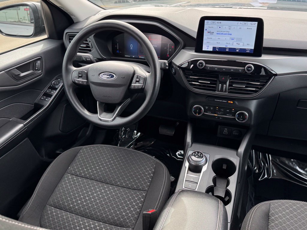 Used 2025 Ford Escape Active AWD/4WD image 16