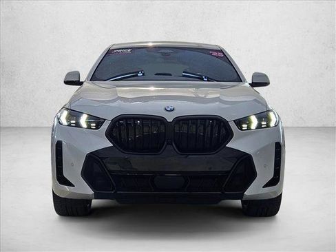 Used 2025 BMW X6 xDrive40i AWD/4WD image 2