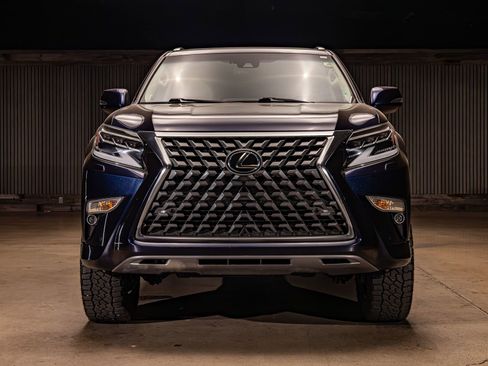 Used 2021 Lexus GX 460 Premium w/ Premium Package AWD/4WD image 2