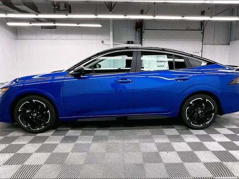 New 2026 Nissan Sentra SR w/ SR All Weather Package FWD image 17