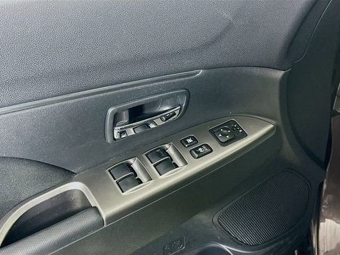 Used 2018 Mitsubishi Outlander Sport ES image 18