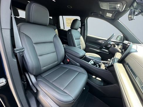 New 2026 Chevrolet Traverse LT w/ Midnight/Sport Edition FWD image 15