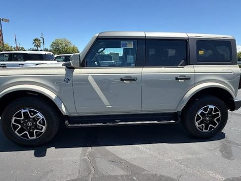 New 2026 Ford Bronco Outer Banks AWD/4WD image 7