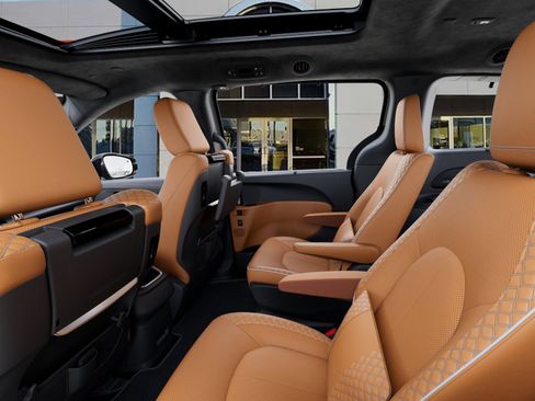 New 2026 Chrysler Pacifica Pinnacle image 23