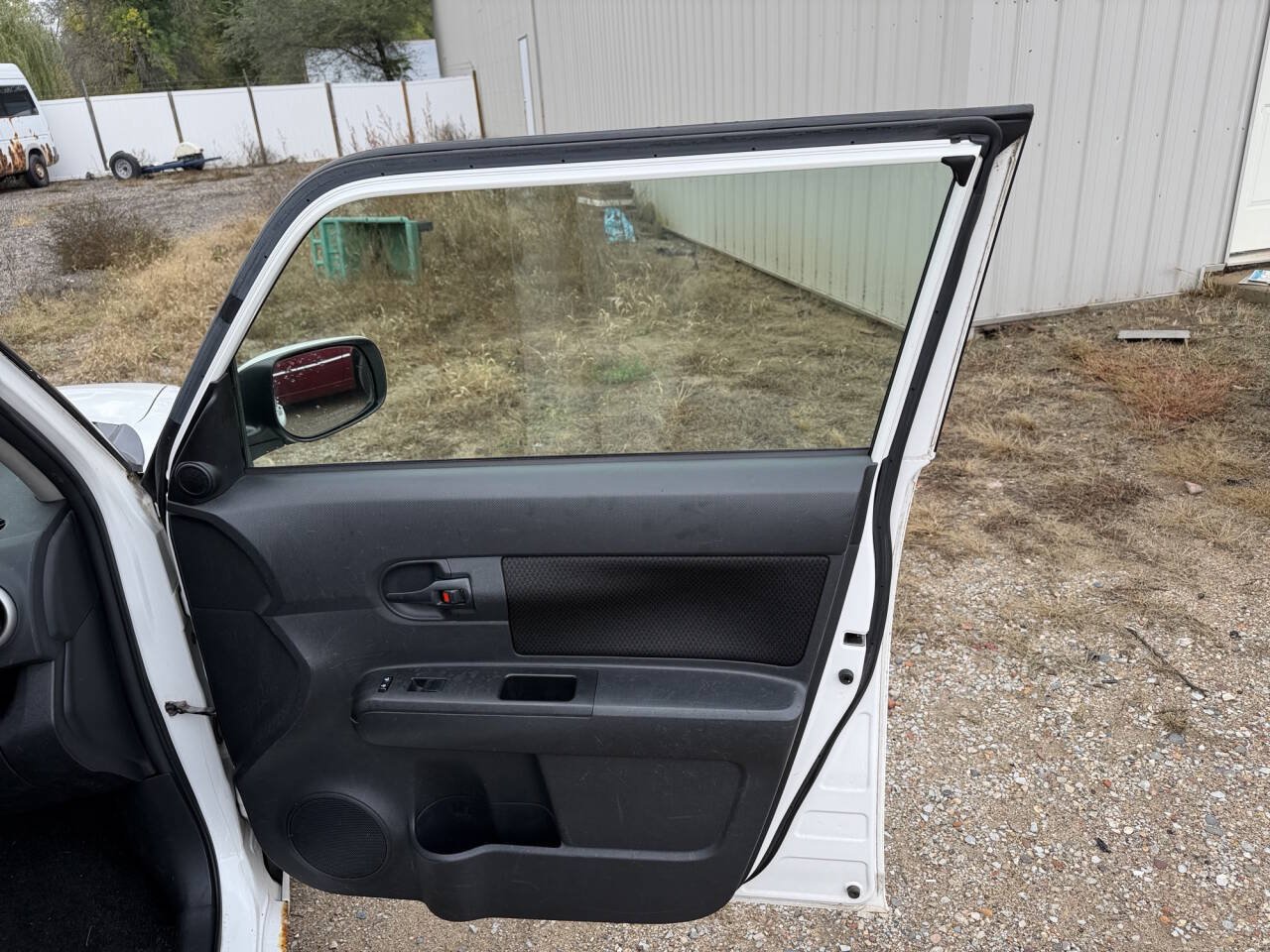 Used 2010 Scion xB FWD image 28
