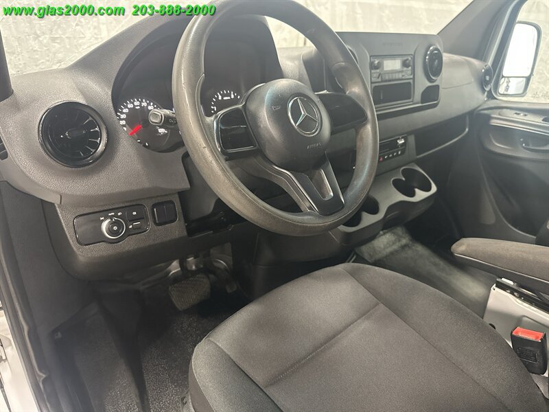 Used 2019 Mercedes-Benz Sprinter 2500 image 3