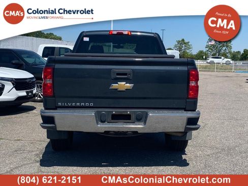 Used 2018 Chevrolet Silverado 1500 LT AWD/4WD image 3