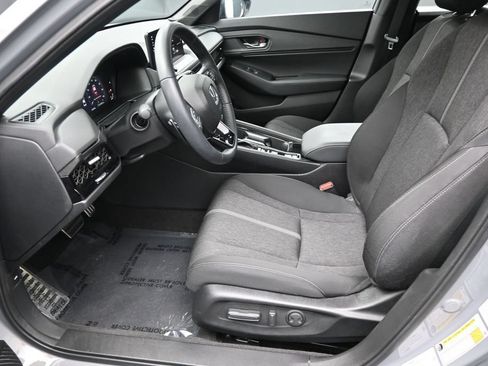 Certified 2025 Honda Accord Sport image 15