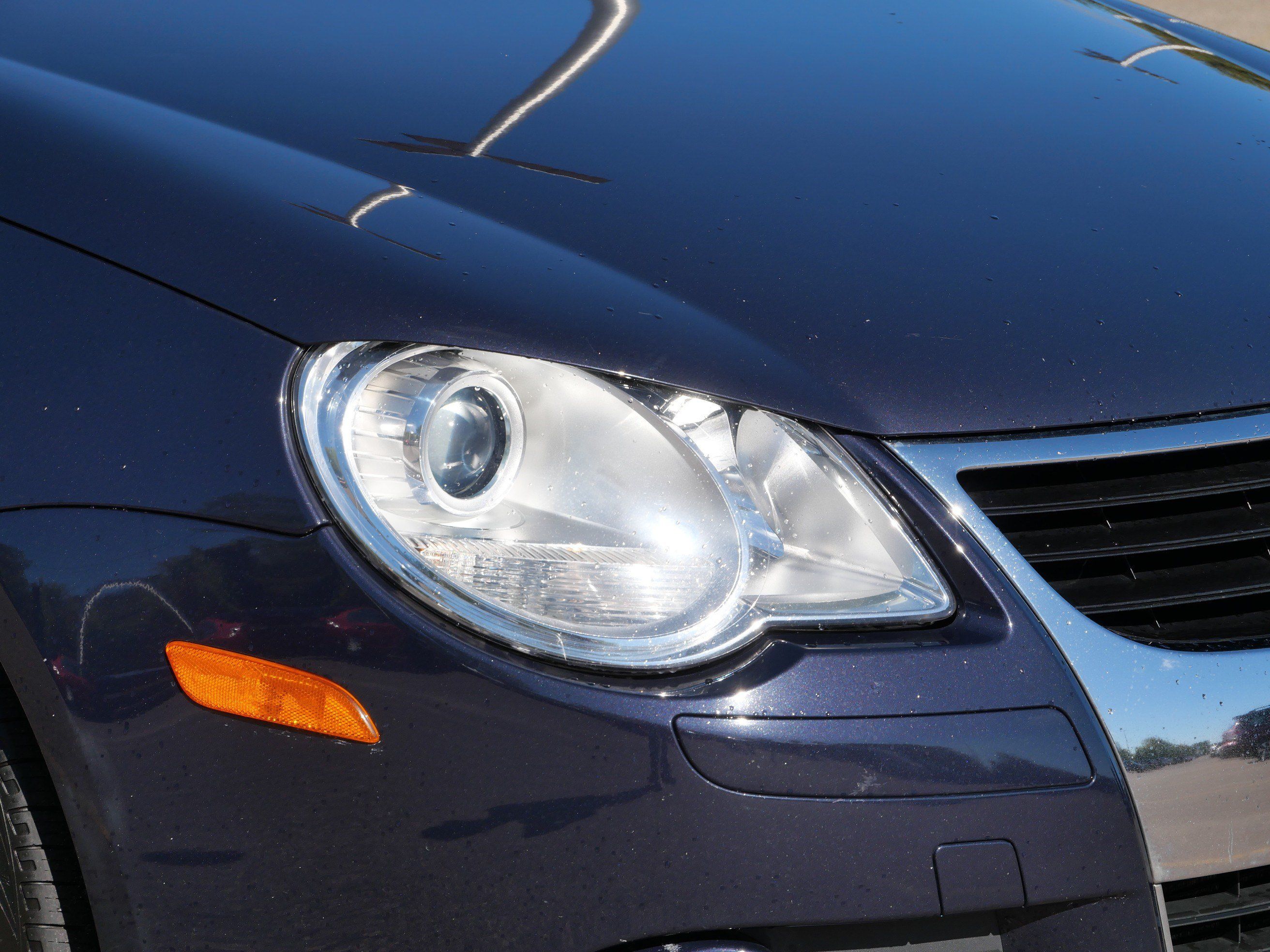 Used 2010 Volkswagen Eos Komfort FWD image 14