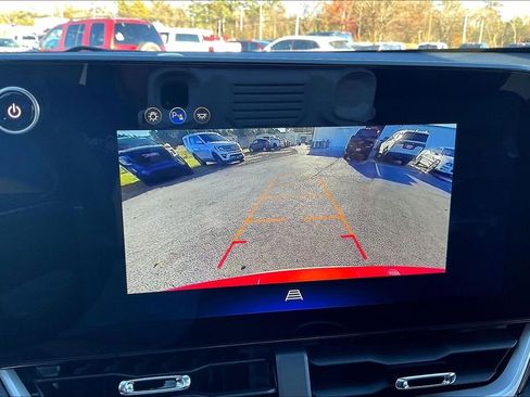 New 2026 Chevrolet Equinox LT w/ Convenience Package II image 21