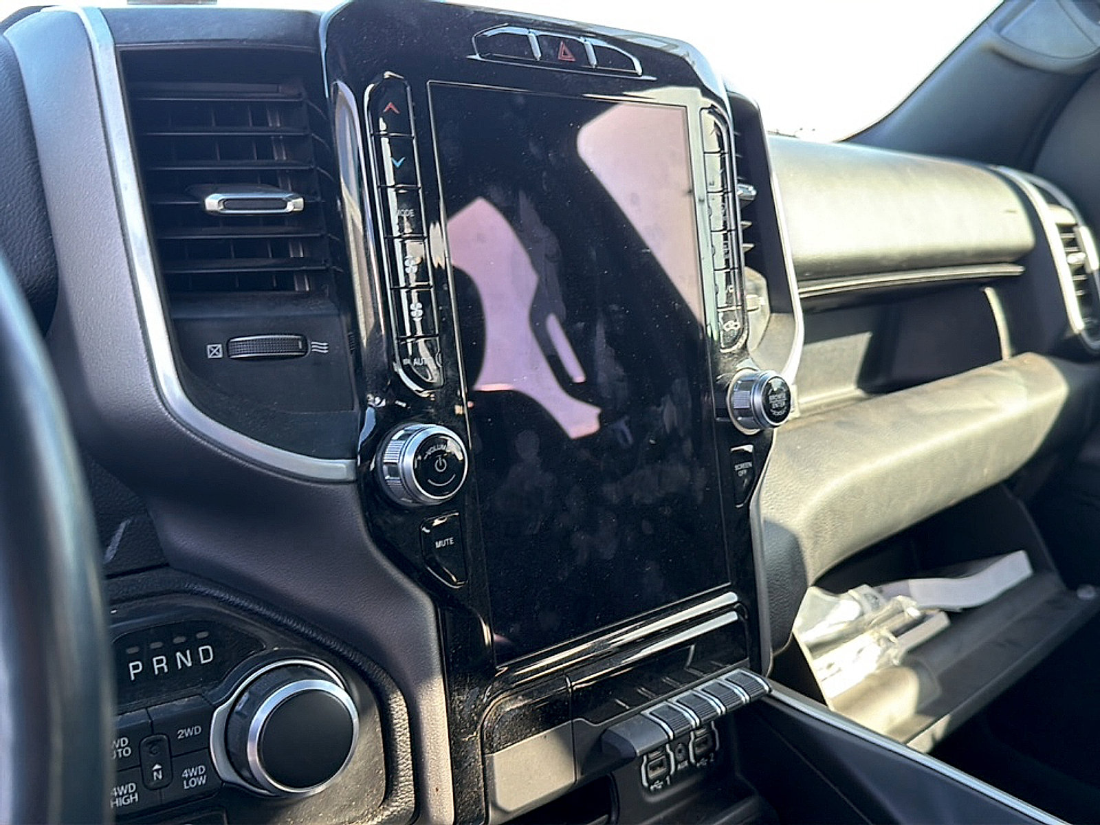 Used 2022 RAM 1500 Big Horn AWD/4WD image 13