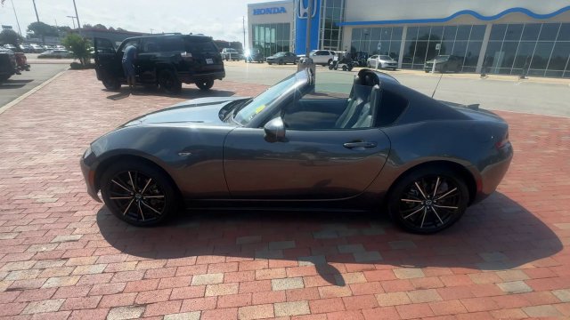 Used 2025 MAZDA MX-5 Miata RF Grand Touring RWD image 8