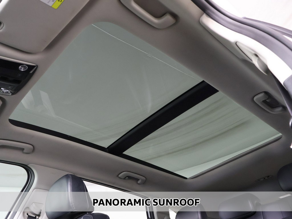 Used 2021 Kia Sorento S w/ Panoramic Sunroof Package FWD image 3